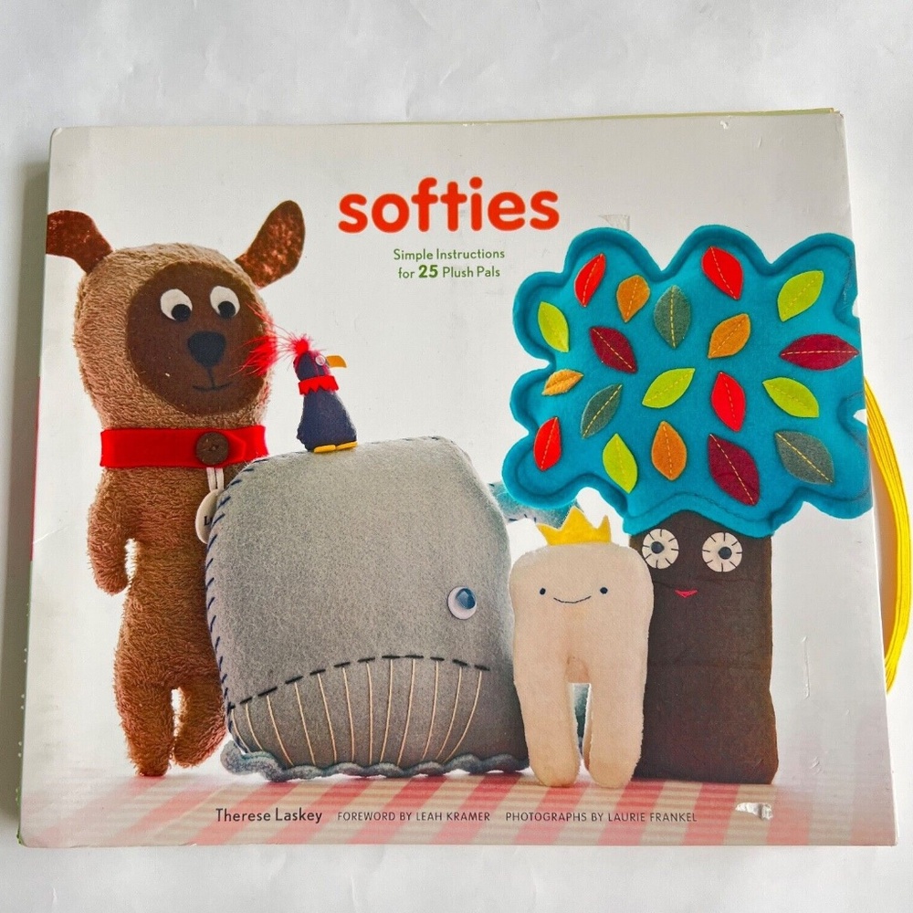 Softies 25 Plush Pets to Sew Toy & Doll Making Soft Cover w Paper Pattern
